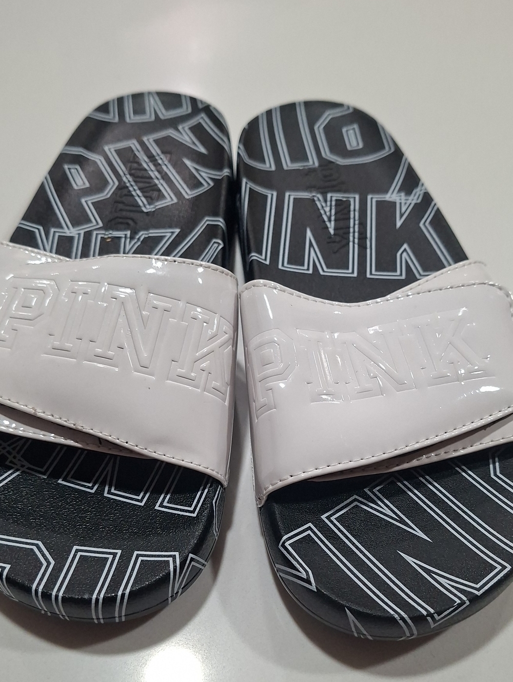 New PINK Victoria's Secret Black and White Logo Slide Sandals